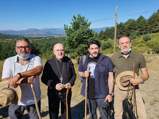 Visita especial de D. Carlos Osoro, obispo de Madrid y D. David Pérez