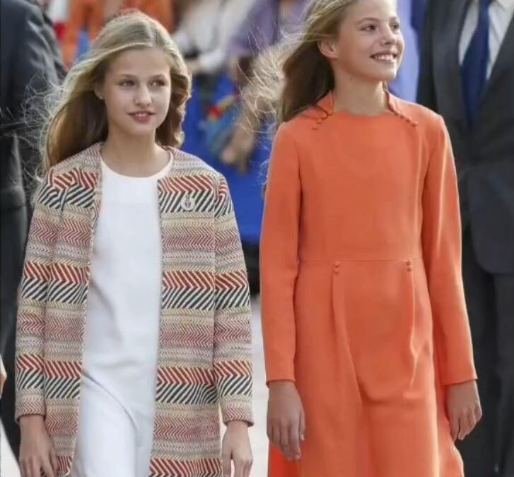 Primer acto público la Princesa de Asturias Doña Leonor y a la Infanta Doña Sofía sin sus padres